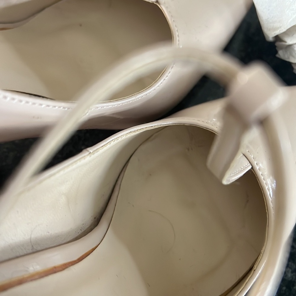 Heels - Picture 8 of 9
